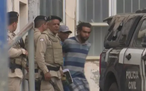 
					Homem que confessou matar mulheres disse estar sob efeito de drogas
				
				