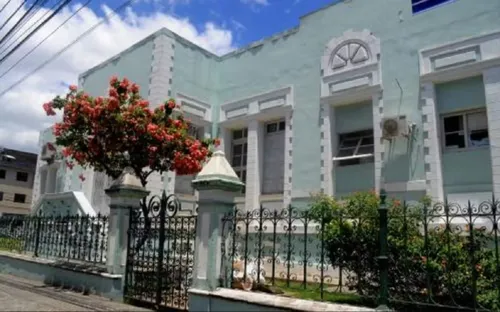 
				
					Hospitais fazem mutirão de cirurgias, consultas e exames em Salvador
				
				
