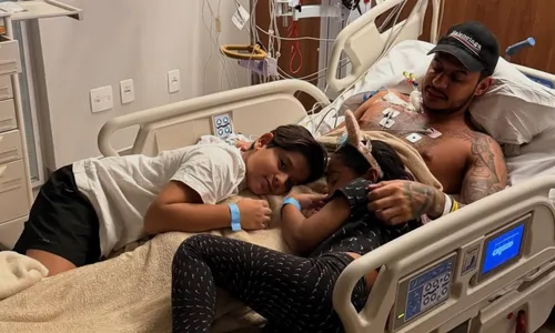 
					Hungria surge pela primeira vez após internação e brinca: 'Tomar uma'
				
				