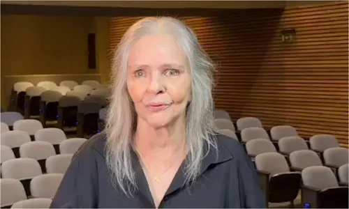 
					Internada, Angela Ro Ro não consegue se comunicar
				
				