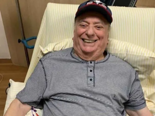 
					Internado, Raul Gil tem quadro de saúde atualizado após diverticulite
				
				