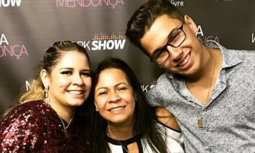 
				
					Irmão de Marília Mendonça surge aos prantos e confessa erro da família
				
				