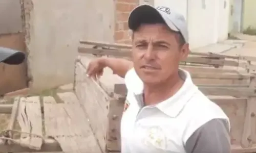 
					Irmão de Simone e Simaria vive como catador e é ignorado pela família
				
				