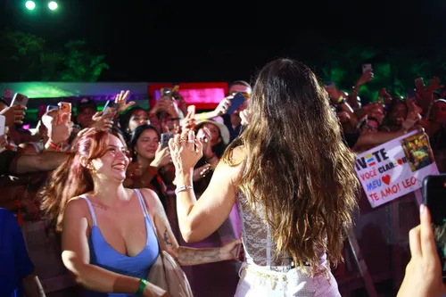 
					Ivete e Mumuzinho brincam da vida pessoal; cantor dá recado a Leo Dias
				
				