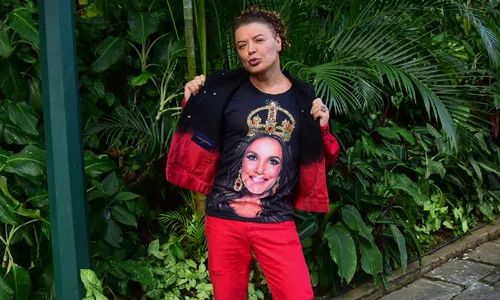 
					Ivete Sangalo reúne filho e famosos em gravação no Rio; veja looks
				
				