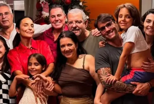
					Além de Ivete Sangalo: ex-casais passam o Natal juntos pelos filhos
				
				
