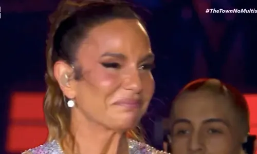 
					Ivete é ovacionada no ‘The Town’, se emociona e manda recado; VÍDEO
				
				