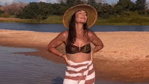 
					Ivete reage à vida solteira e surpreende com desabafo: 'Tá puxado'
				
				