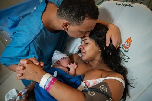 
					João Gomes e Ary Mirelle mostram fotos do nascimento do 2º filho; veja
				
				