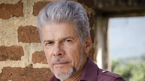 
					José Mayer faz rara aparição após afastamento da TV; veja como está
				
				