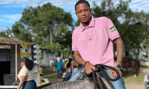 
					Jovem de 22 anos é morto a tiros durante cavalgada na Bahia
				
				