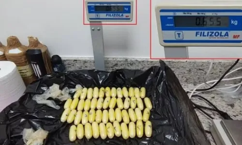 
					Jovem é presa em Salvador ao tentar embarcar para Paris com cocaína
				
				