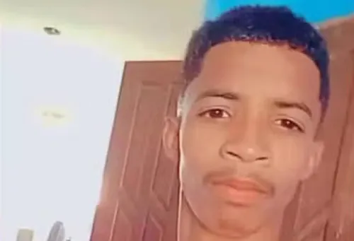 
					Jovem tem prisão decretada enquanto estava intubado na Bahia
				
				