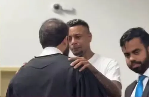 
					Justiça anula júri que absolveu Iuri Sheik de acusação de homicídio
				
				