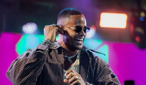 
					Léo Santana faz forte desabafo após adiar DVD e público se divide
				
				