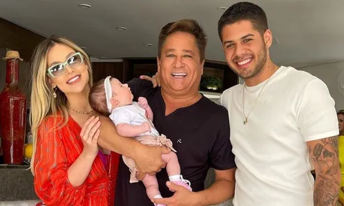 
					Leonardo revela ter sido expulso de casa por Poliana Rocha: 'Perdão'
				
				