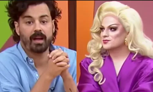 
					Lorelay Fox rebate fãs gays de Claudia Leitte: ‘Ela não gosta de você’
				
				