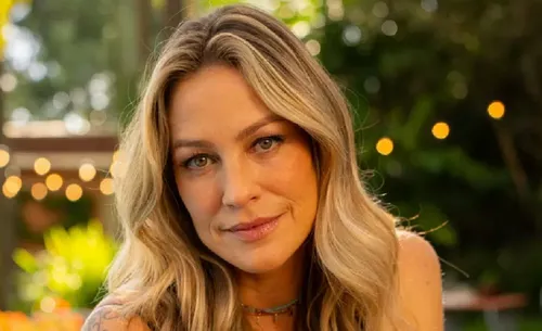 
				
					Luana Piovani anuncia retorno à Globo após mais de 10 anos
				
				