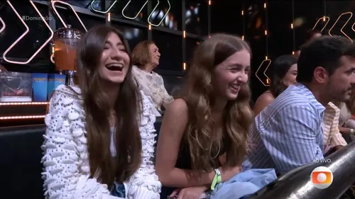 
					Luciano Huck dança em grande final e a filha dele, Eva Huck, reage
				
				