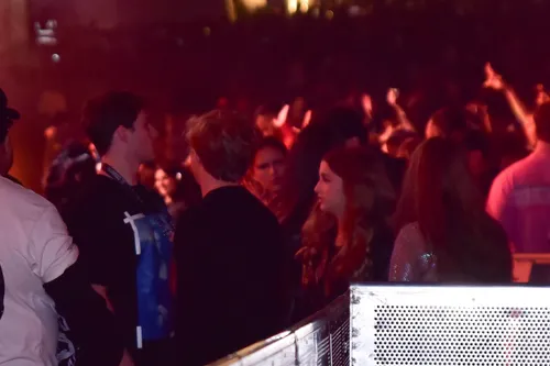 
					Luciano Huck e Angélica roubam a cena com os filhos no The Town; FOTOS
				
				