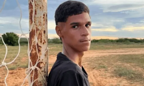 
					Esposa de Luva de Pedreiro atualiza estado de saúde após internação
				
				