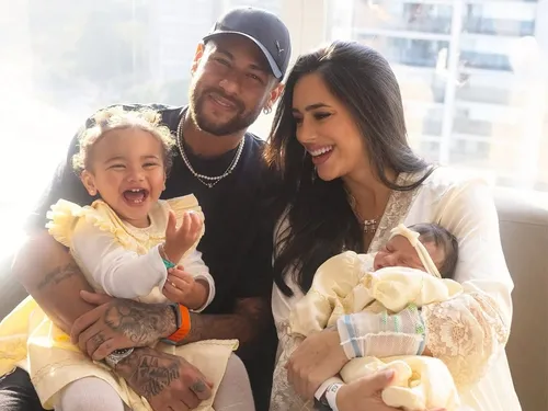 
					Mãe de Bruna Biancardi abre o jogo sobre climão com Neymar em mansão
				
				