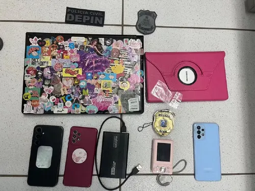 
					Mãe e padrasto são presos por abuso sexual contra adolescente na Bahia
				
				