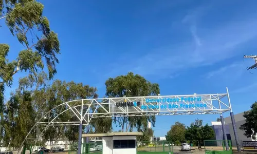 
					Mais de 140 alunos têm suspeita de intoxicação após refeição na Bahia
				
				