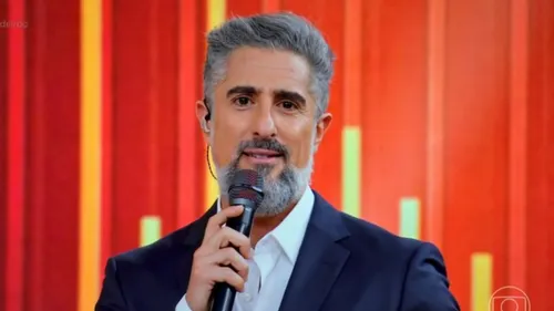 
					Marcos Mion surpreende ao interromper 'Caldeirão' para rebater crítica
				
				