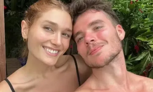 
					Marido de Sasha Meneghel passa por cirurgia plástica; saiba detalhes
				
				