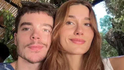
					Marido de Sasha comete gafe ao mostrar bumbum em foto e modelo reage
				
				