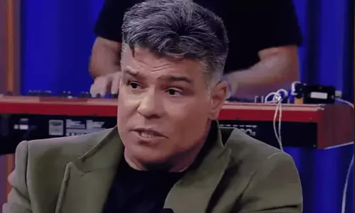 
				
					Maurício Mattar sofreu infarto após receber processo da filha
				
				