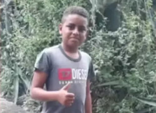 
					Menino de 11 anos desaparece após sair da casa da avó na Bahia
				
				