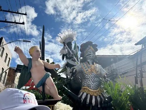 
				
					Milhares de baianos celebram 2 de Julho nas ruas de Salvador; FOTOS
				
				