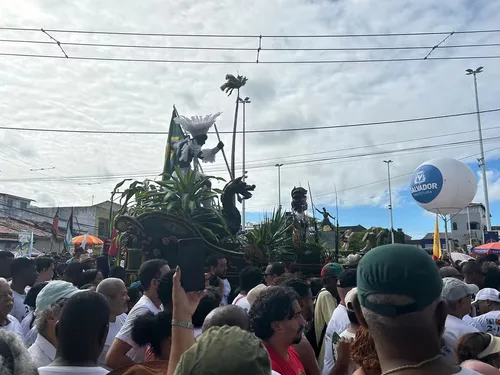 
				
					Milhares de baianos celebram 2 de Julho nas ruas de Salvador; FOTOS
				
				