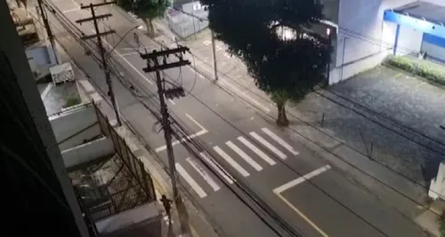   					Moradores de bairro nobre de Salvador se assustam com tiros; VÍDEOS  				  				