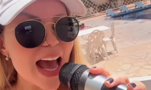 
					Morre cantora de forró Vanessa Rios, ex-Capim com Mel, aos 41 anos
				
				