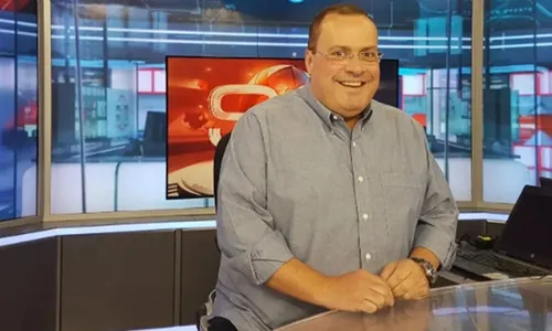 
					Morre jornalista Paulo Soares, o Amigão da ESPN, aos 63 anos
				
				