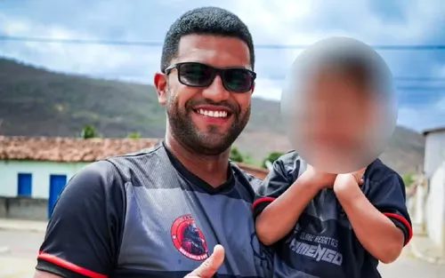 
					Motociclista morre após perder controle e bater em árvore na Bahia
				
				