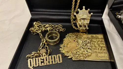 
					Mulher apontada como advogada de facção em Salvador tem prisão mantida
				
				