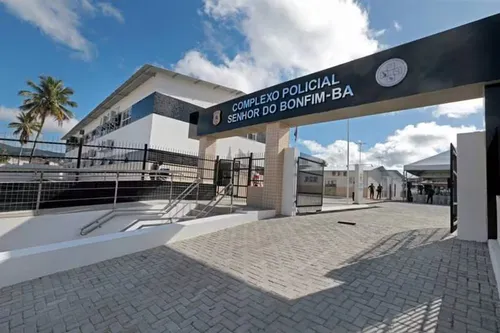 
					Mulher é morta a tiros na Bahia; companheiro é suspeito do crime
				
				