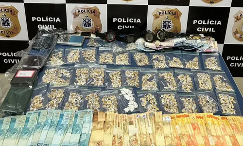 
				
					Mulheres são presas por tráfico de drogas em Vitória da Conquista
				
				