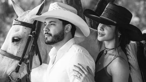 
					Murilo Huff pede Gabriela Versiani em casamento e divide opiniões
				
				