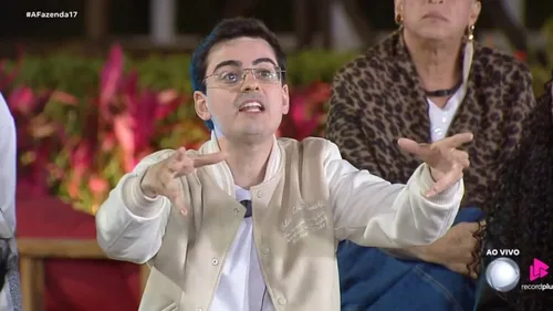 
					A Fazenda 17: Dudu Camargo é exposto por não tomar banho há dois dias
				
				