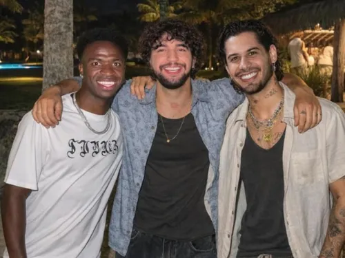 
					Nattan surge com Vini Jr. e Zé Felipe após polêmica e manda recado
				
				