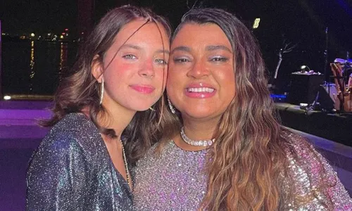 
				
					Sobrinha de Preta Gil que mora nos EUA revela pedido da mãe para tia
				
				
