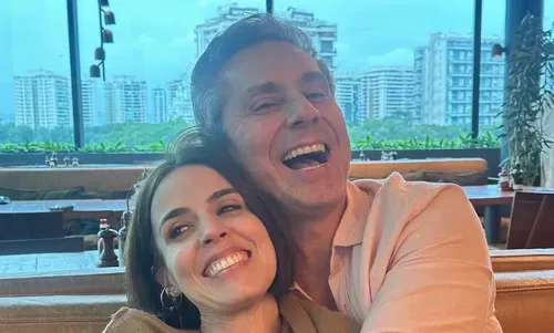 
					No ar em Vale Tudo, Alexandre Nero surge em fotos raras com herdeiros
				
				