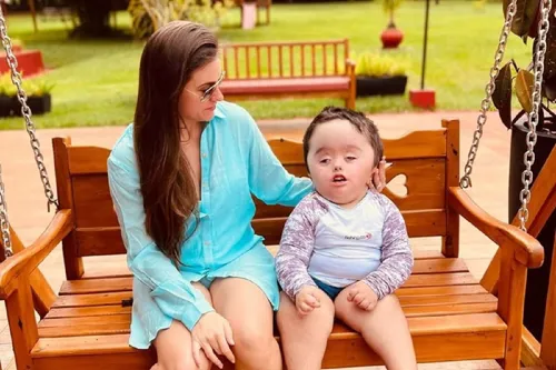 
					Nora de Ratinho emociona com desabafo sobre filho com hidrocefalia
				
				