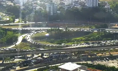 
					Obra em viaduto mexe com transporte público de Salvador; veja mudanças
				
				