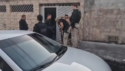 
					Operação cumpre mandados de prisão contra suspeitos em Camaçari
				
				